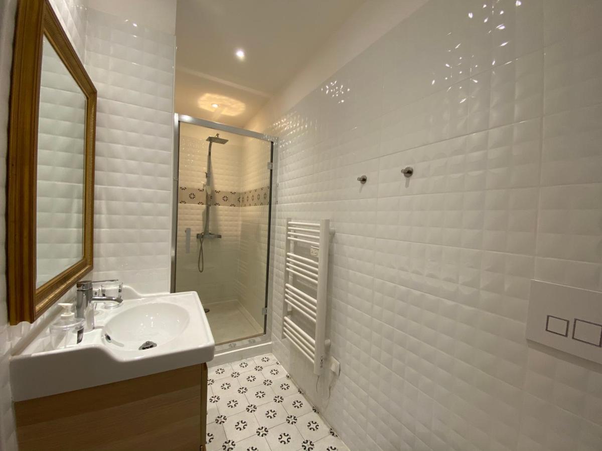 니장레젱세륀 Domaine De Salabert B&B 외부 사진